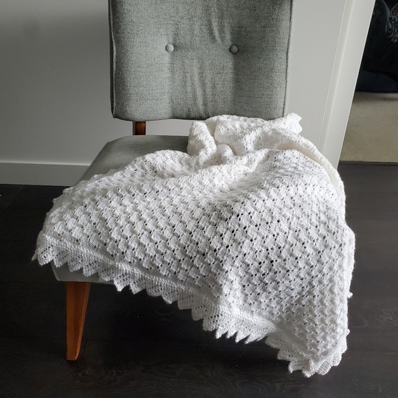 Handknitted Baby Blanket - Picture 2 of 2